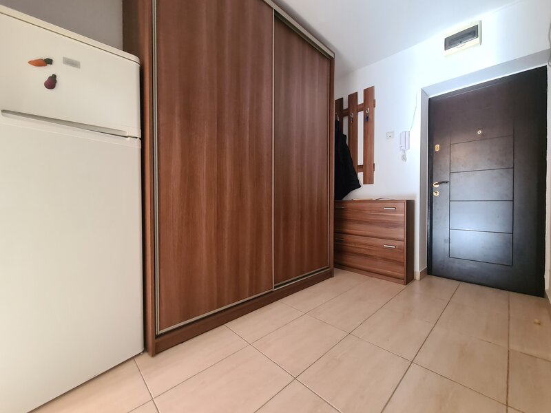 Eroilor, 8 minuie metrou, garsoniera, boiler, DB1703.