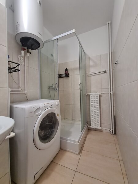 Eroilor, 8 minuie metrou, garsoniera, boiler, DB1703.